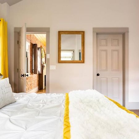 2Br Home W Parking Downtown Charm In Full Bloom! ツーソン エクステリア 写真