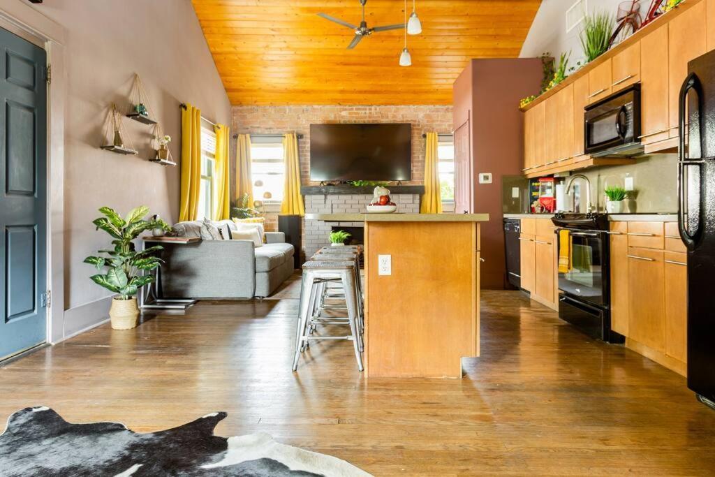 2Br Home W Parking Downtown Charm In Full Bloom! ツーソン エクステリア 写真