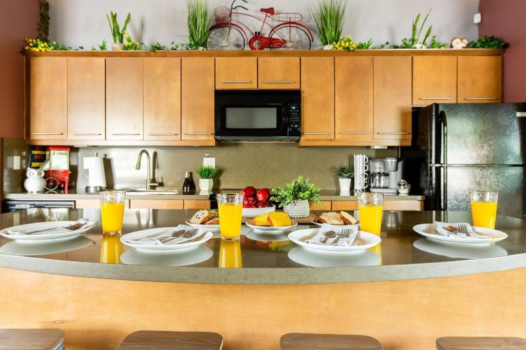 2Br Home W Parking Downtown Charm In Full Bloom! ツーソン エクステリア 写真