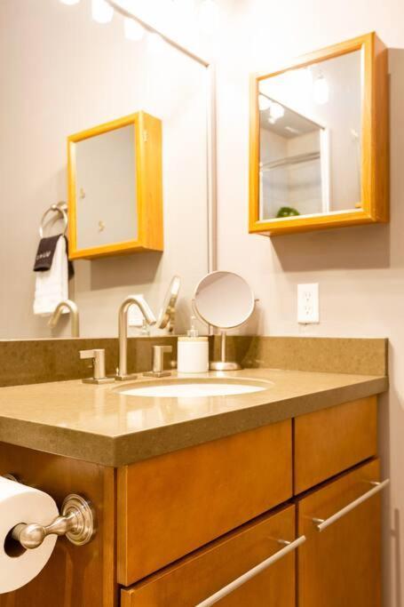 2Br Home W Parking Downtown Charm In Full Bloom! ツーソン エクステリア 写真
